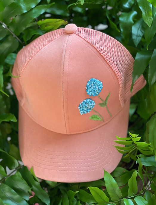 Gorra bordada a mano con crisantemos | Colección Primavera juliepots