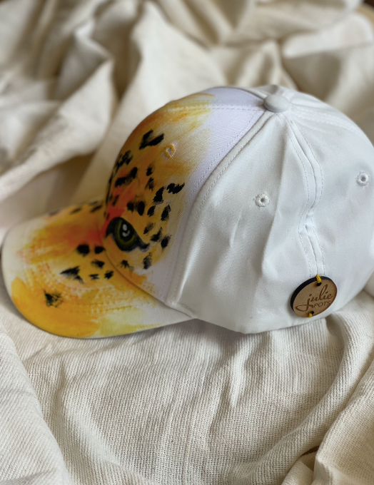 Gorra Blanca Jaguar Pintada a Mano | Playa del Carmen | juliepots
